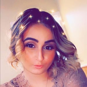 Meet your Posher, Daniella